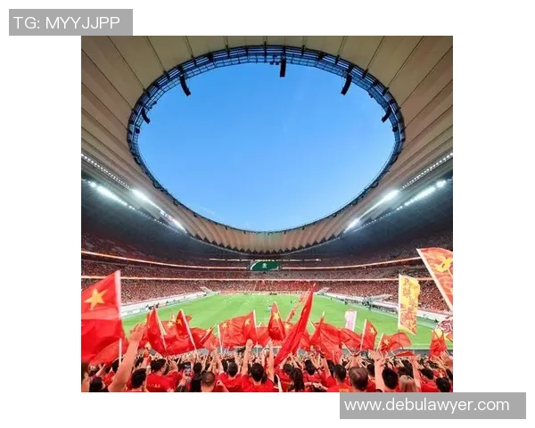 足球场上的美丽与魅力交融喜欢做美容的足球明星们的时尚之路